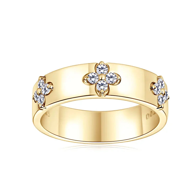 Clovera Ring