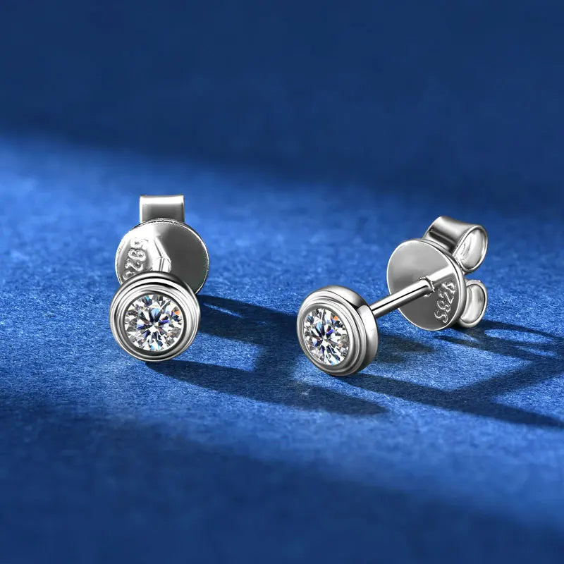 Classic Simple Style 925 Sterling Silver 3mm 0.10CT Round D Color VVS1 Moissanite Fashion Round Stud Earrings for Women