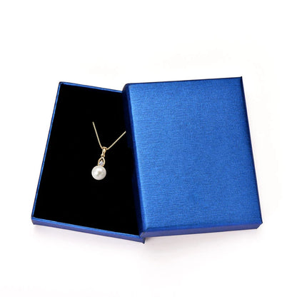 Luna Pearl Choker