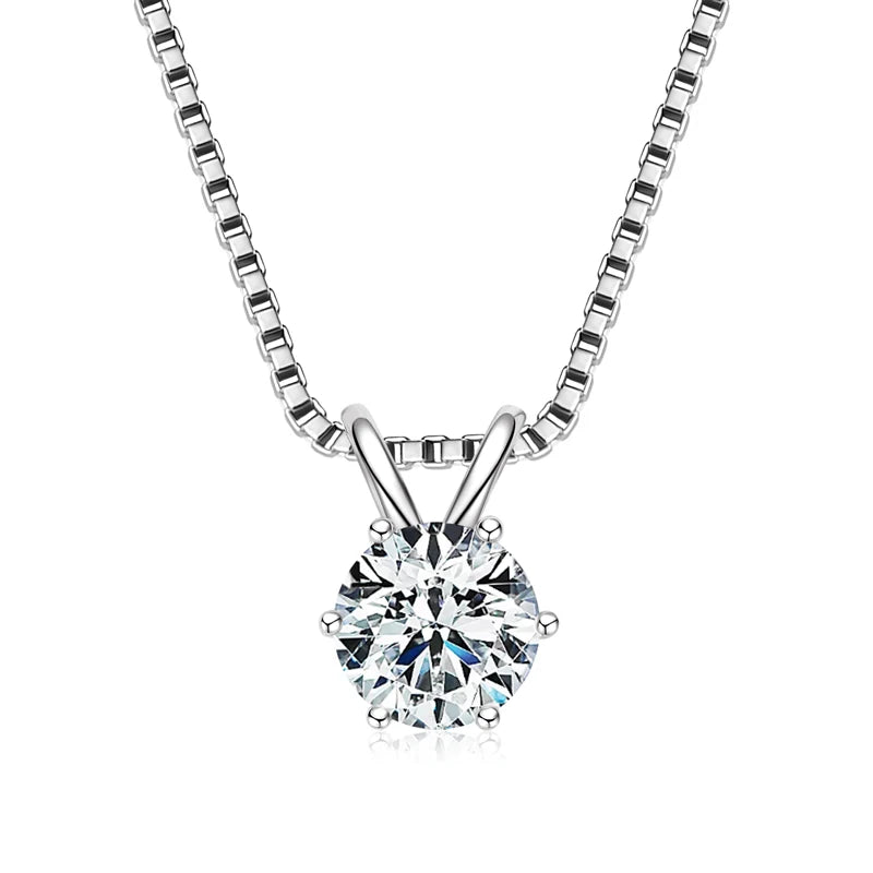 6 claw Moissanite pendant