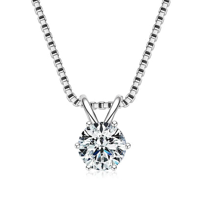 6 claw Moissanite pendant