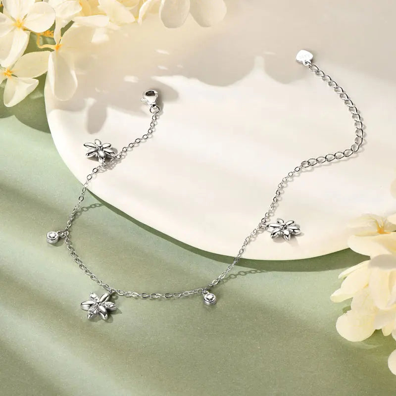 Adjustable Fashion Style S925 Silver Mossanite 2mm & 2.5mm Round Fine Flower Pendant VVS Moissanite Bracelet for Women Girls