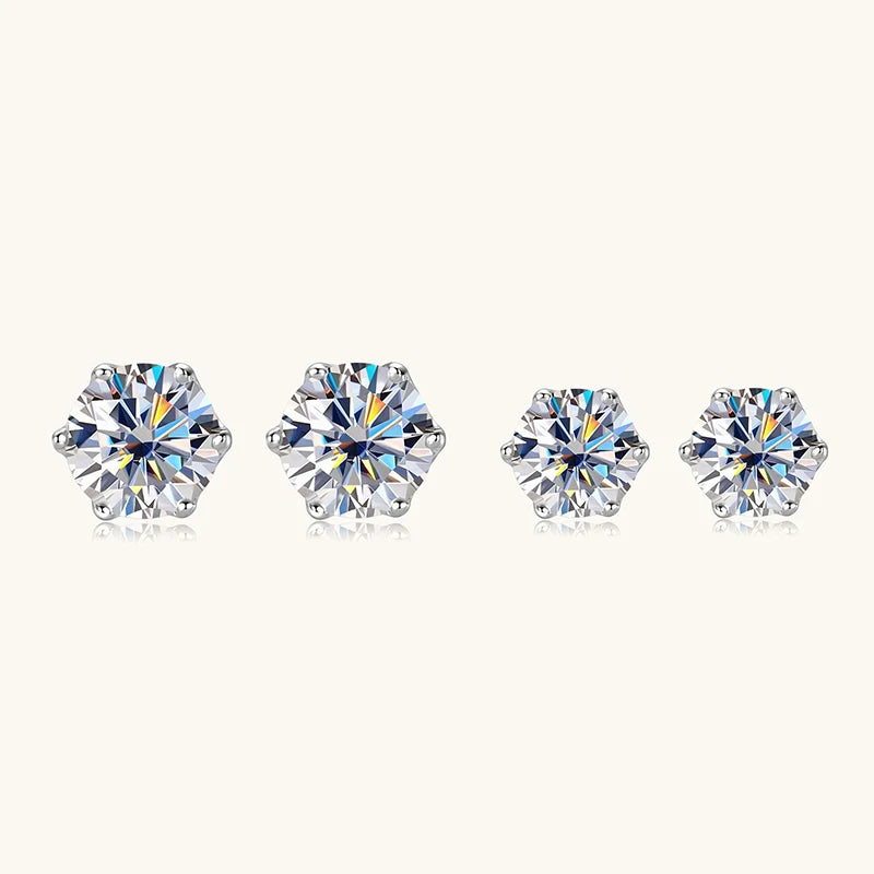 6-Claw Moissanite Stud Earrings