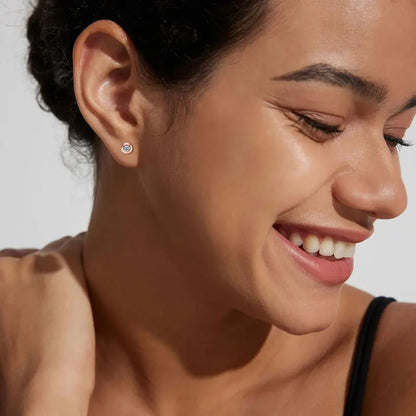 Classic Simple Style 925 Sterling Silver 3mm 0.10CT Round D Color VVS1 Moissanite Fashion Round Stud Earrings for Women