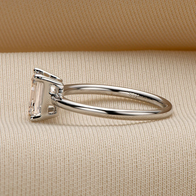 GRA Certification Solitaire Emerald Cut Moissanite Ring D Color 5x7mm 1.0ct Sterling Silver Engagement Promise Rings for Her