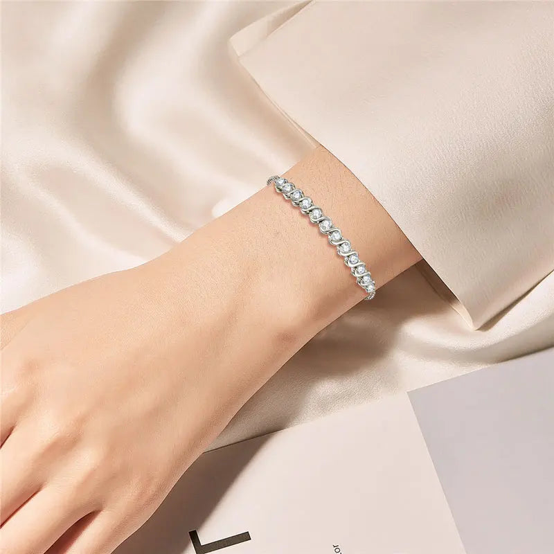 Fashion Classic Wedding 925 Sterling Silver D Color VVS1 3mm 0.1ct Round Cut Moissanite Bracelet for Women