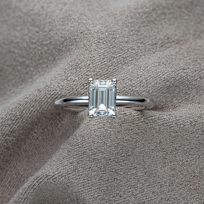 GRA Certification Solitaire Emerald Cut Moissanite Ring D Color 5x7mm 1.0ct Sterling Silver Engagement Promise Rings for Her