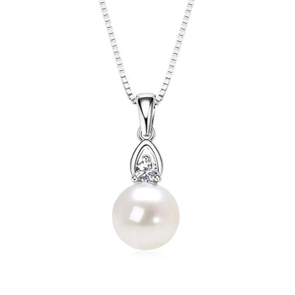 Luna Pearl Choker