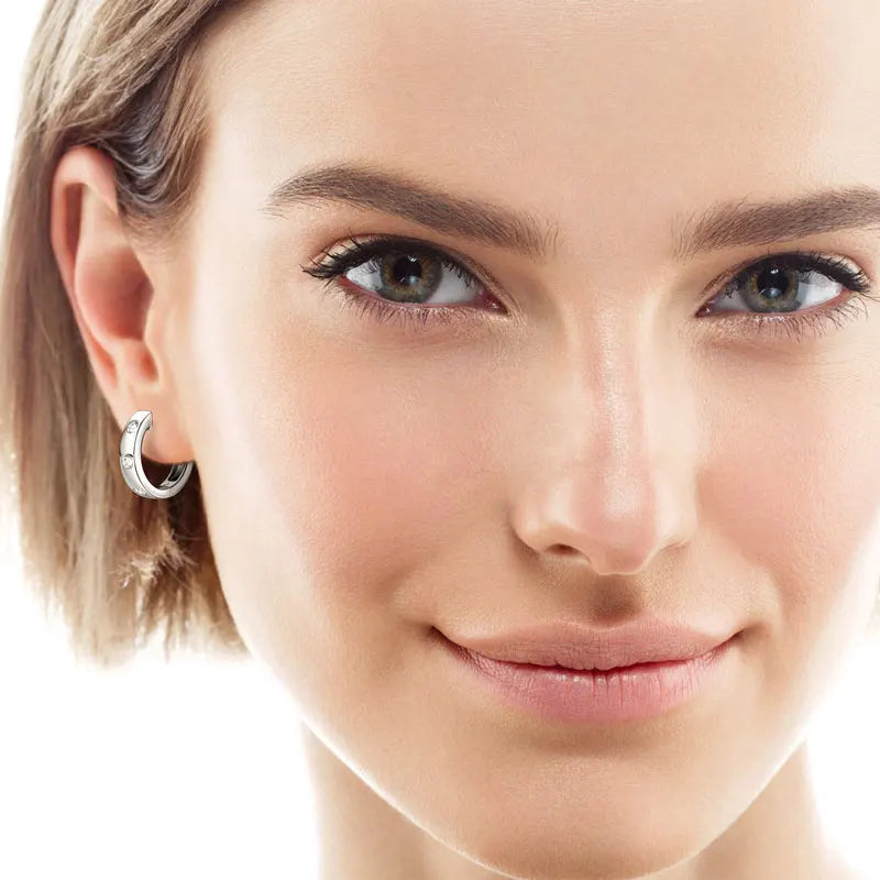 Wholesale Bulk Women Moissanite Jewelry 925 Silver Forever 2.5mm Moissanite Diamond Huggie Hoop Earrings for Men Women