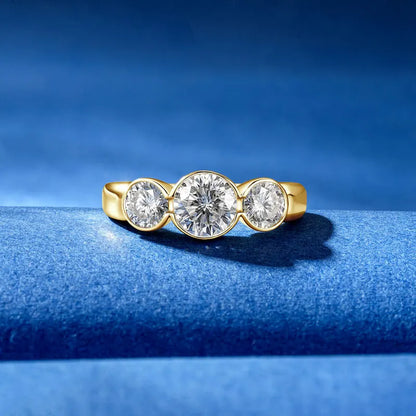 925 Silver Clad 6.5mm 1.0ct 5mm 0.5ct Round Moissanite Three Stone Engagement Ring Women Wedding Band for Women