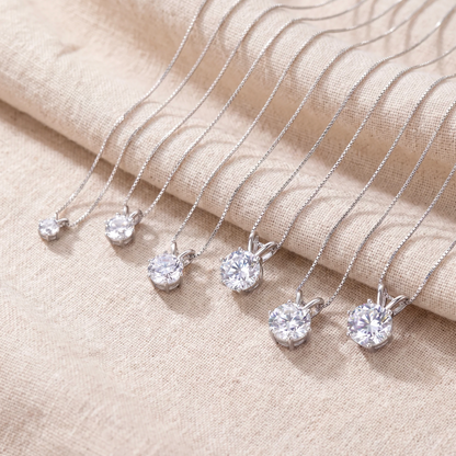 6 claw Moissanite pendant